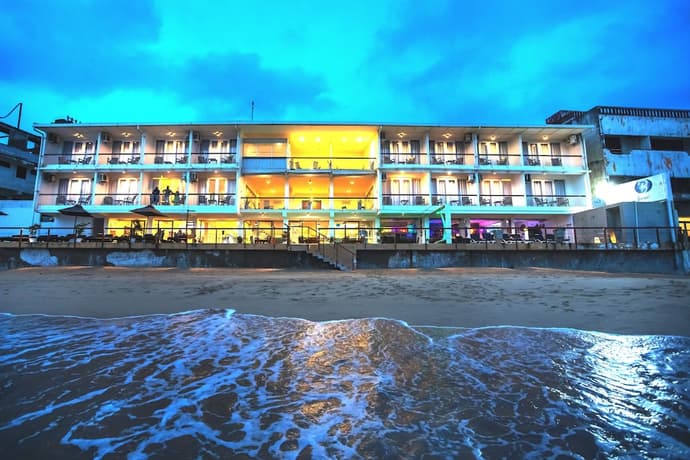 Coral Rock by Bansei, Primary image