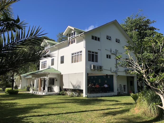 La Modestie Villa, Primary image