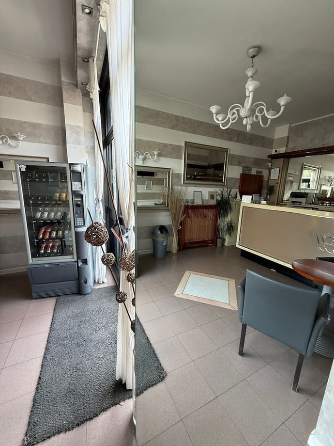 Hotel Marte, Reception