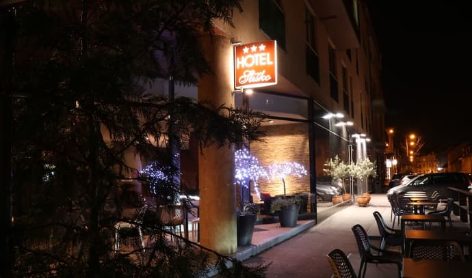 Hotel Slisko, Primary image
