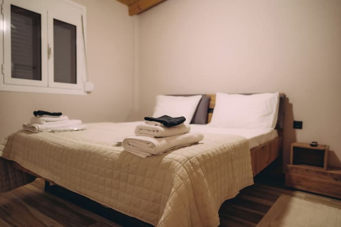 Sirens Luxury Apartments Palouki, Room