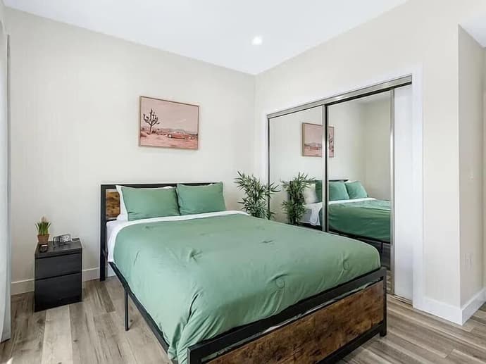 Format Stays Coliving, Room