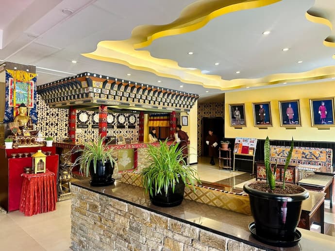 Hotel Migmar, Reception