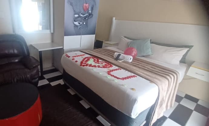 AT BLACK WOOD GUEST HOUSE, Primary image