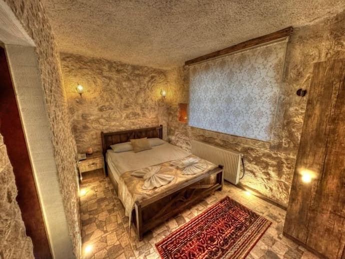 Panda Stone House, Room