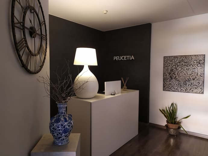 RELAIS PEUCETIA, Reception