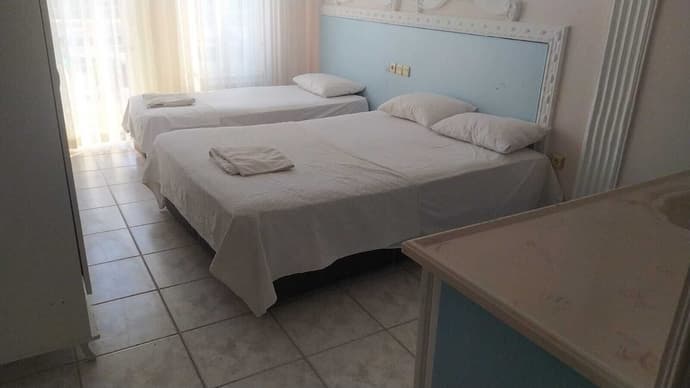 Atlantik apart, Primary image