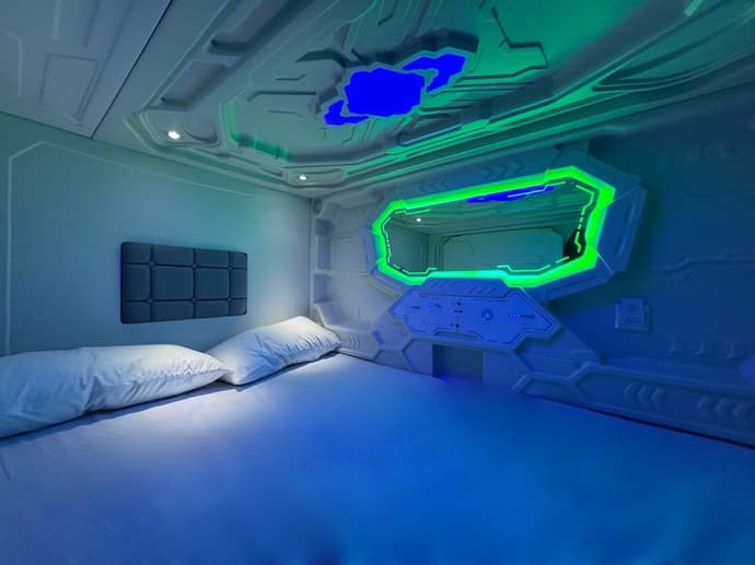 Hostel Space Capsule, Primary image
