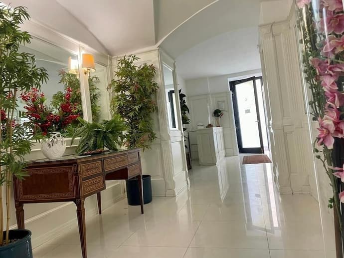 Palazzo Mongiò, Reception