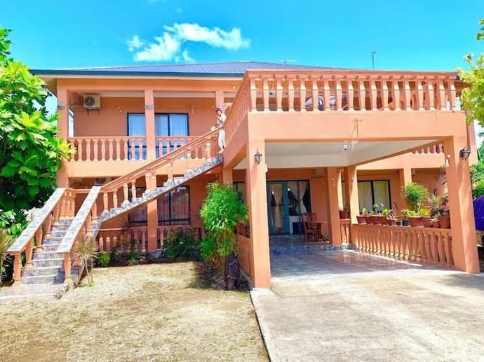 Paradise First Hotel, Primary image