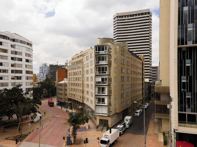 Hotel Continental By Hours, Primary image