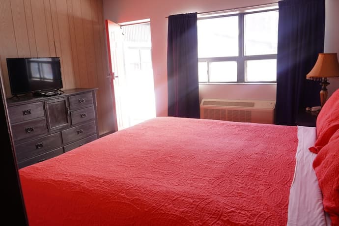 crestwoodmotel, Primary image