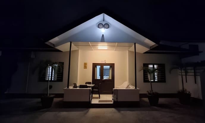 Roche Kerlan Apartments, Primary image