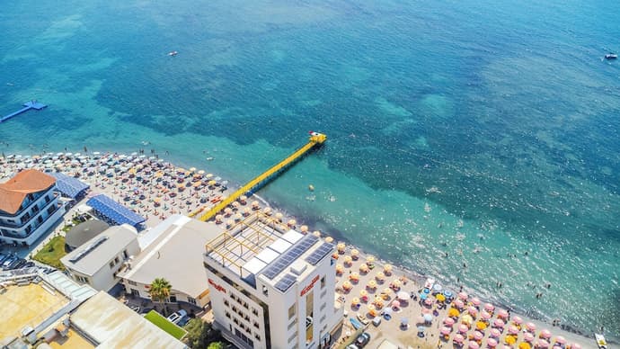 Aragosta Hotel, Primary image