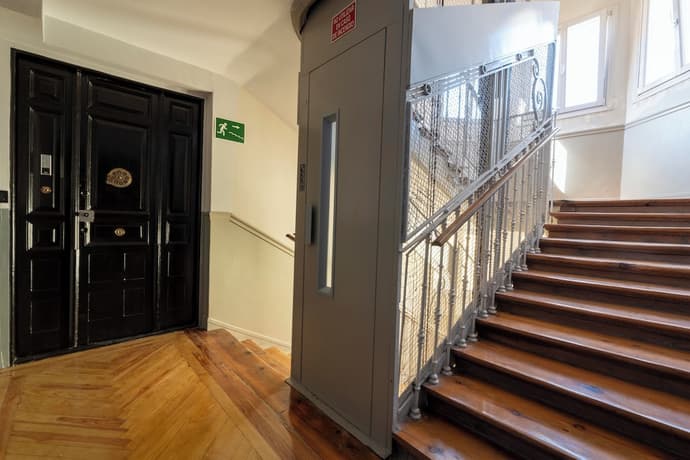 Hotel boutique Negresco Plaza Mayor, Interior entrance