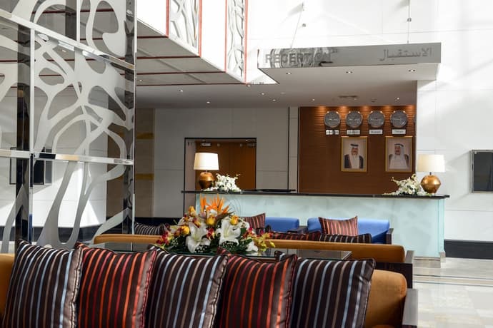 Millennium Hotel and Convention Centre Kuwait, Lobby