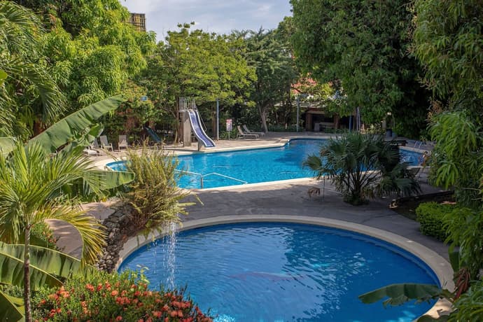 Hotel Boyeros, Primary image