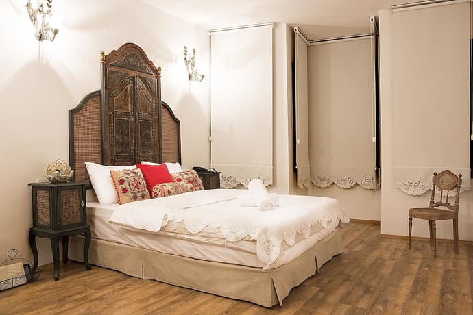 Oriella Hotel, Primary image