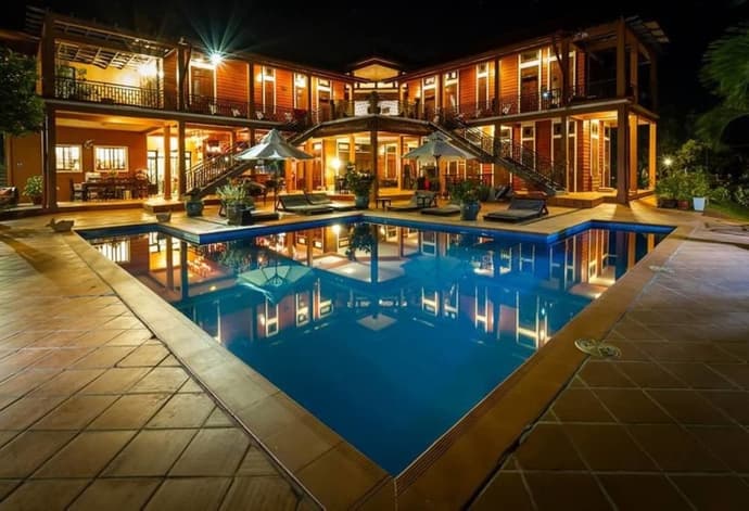 Villa Vedici, Primary image