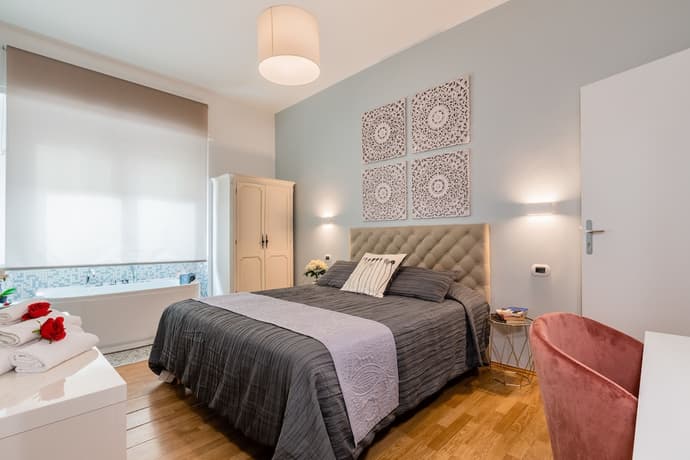 Fior di Loto, Primary image