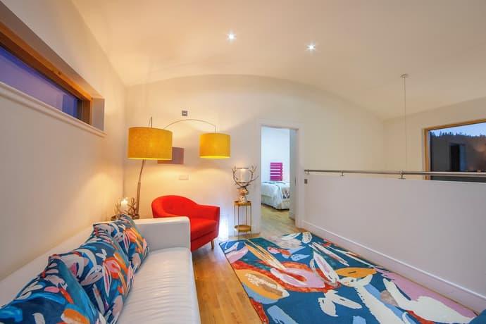 Ardtorna, Primary image