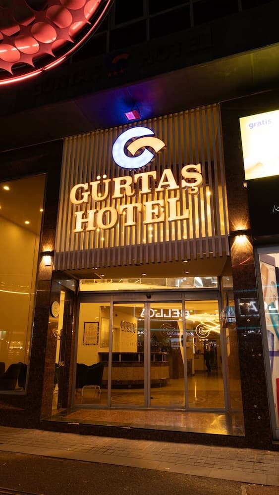 Gurtas Hotel, Primary image