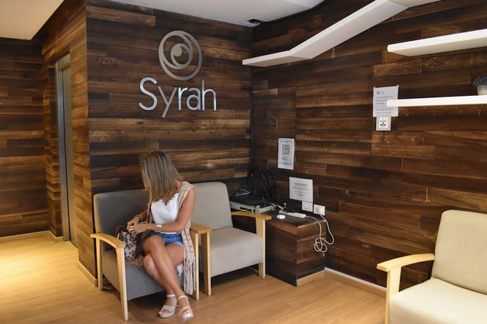 Syrah Suites, Primary image