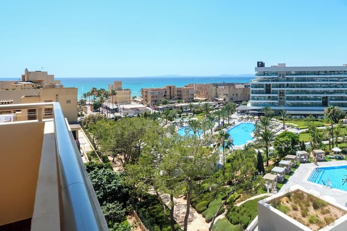 Cabot Tres Torres Apartamentos, Primary image