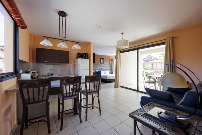 Eclipse La Belle Etoile, Primary image