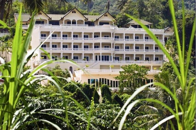 Eden Resort, Primary image