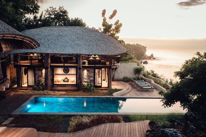 Suarga Padang Padang, Primary image