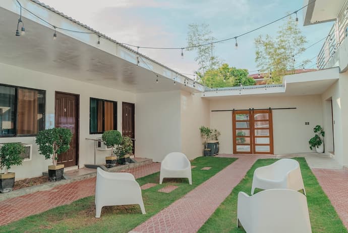 GT Seaside Inn, Primary image