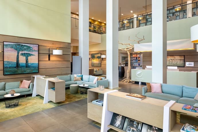 Element Amsterdam, Primary image