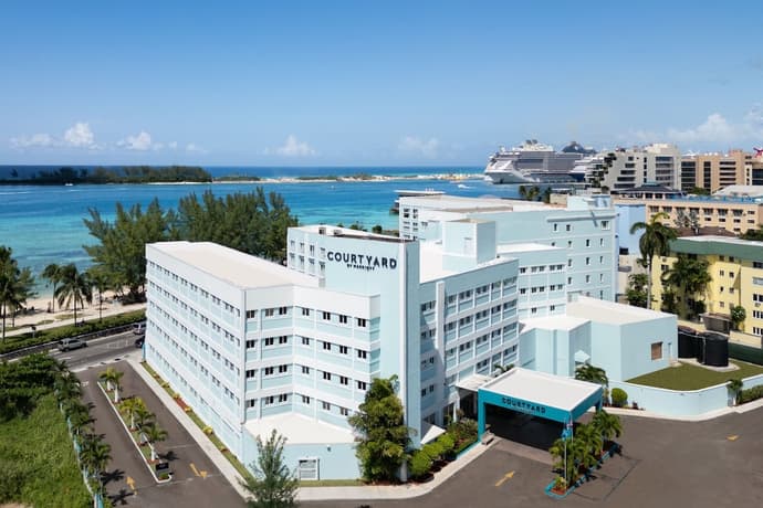 Courtyard by Marriott Nassau Downtown/Junkanoo Beach, Primary image