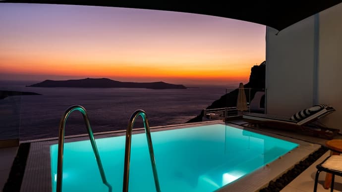 Daydream Luxury Suites, Primary image