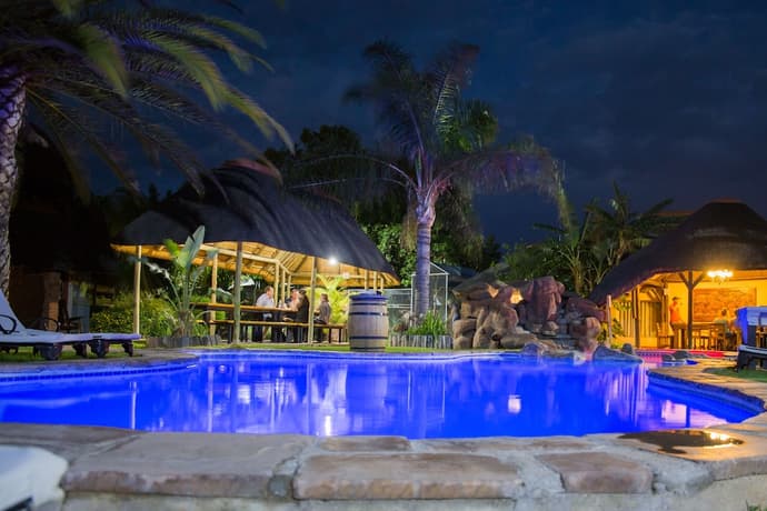 C'est Si Bon Hotel, Primary image