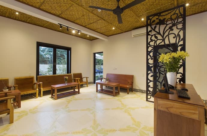 Green Grass Land Villa, Reception