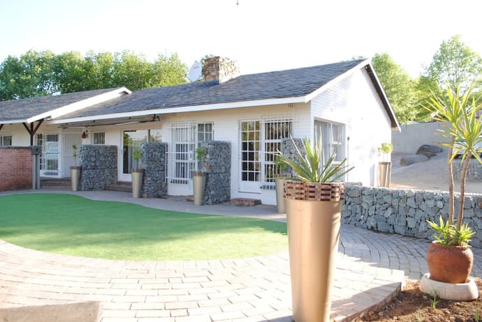 B and B Sandton, Primary image