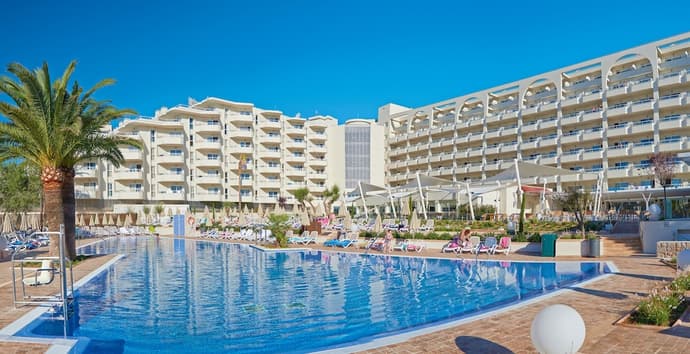 Hipotels Coma Gran Aparthotel, Primary image