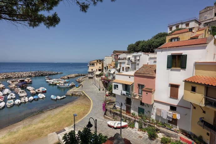 Sea Breeze Residence, Primary image