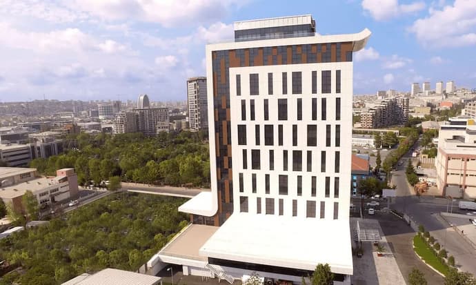 Grand Harilton Hotel, Primary image