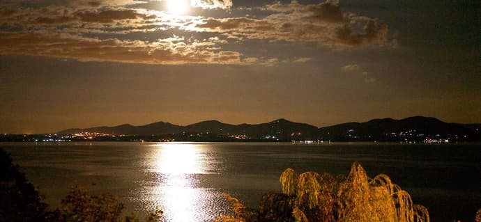 Kosmos Manor, Primary image