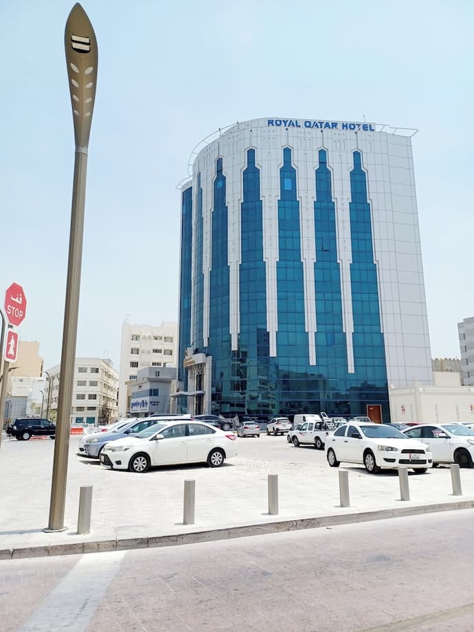 Royal Qatar Hotel, Primary image