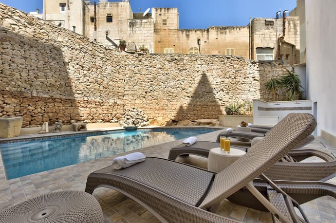 Palazzo Violetta, Primary image