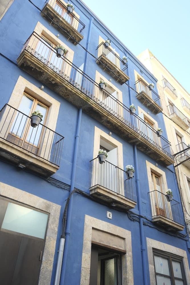 Hotel Pigal, Primary image