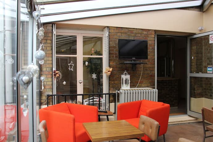 Hôtel de la Comète, Primary image