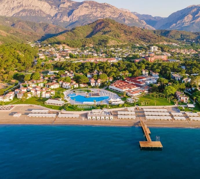 Club Marco Polo, Primary image