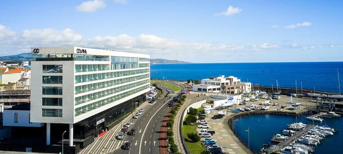 Octant Ponta Delgada, Primary image