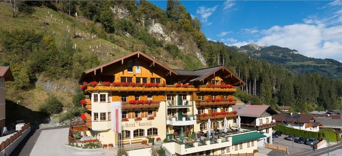 Hotel Kristall, Primary image