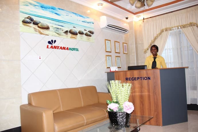 Lantana Hotel, Reception